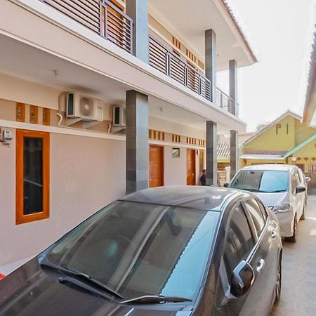 מג'לנגקה Wisma Andali Syariah Near Rsud Cideres מראה חיצוני תמונה