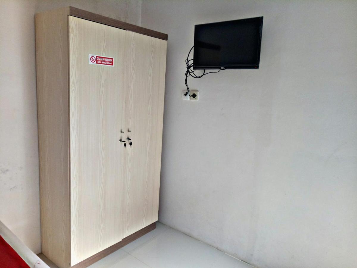 מג'לנגקה Wisma Andali Syariah Near Rsud Cideres מראה חיצוני תמונה