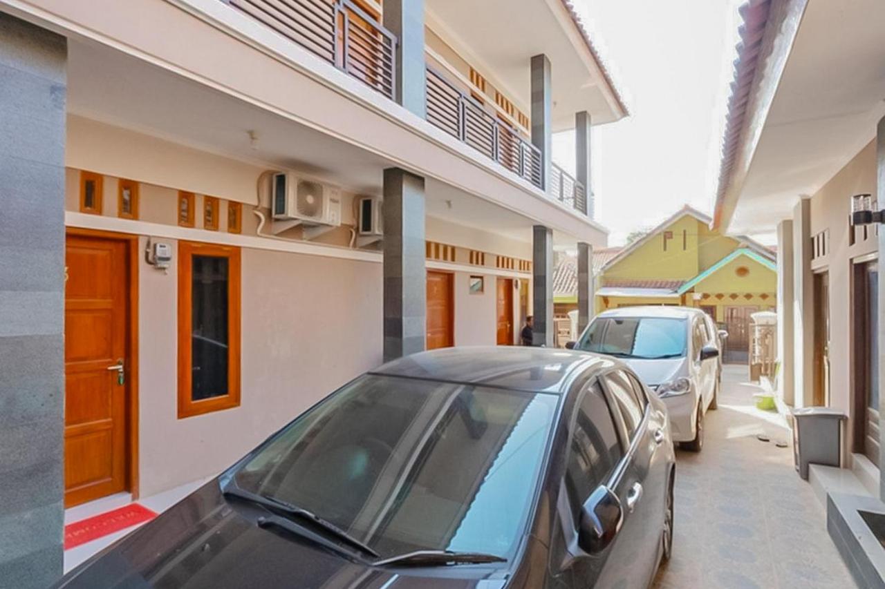 מג'לנגקה Wisma Andali Syariah Near Rsud Cideres מראה חיצוני תמונה